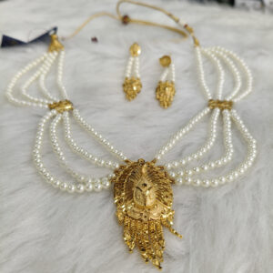 shreehari Pearl necklace set